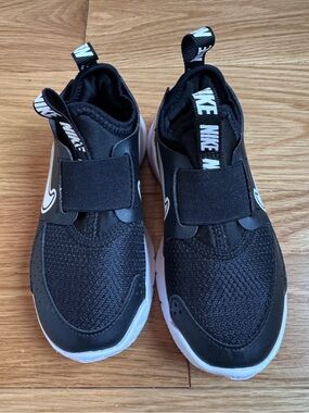 Nike Flex Runner 3’s for Kids
